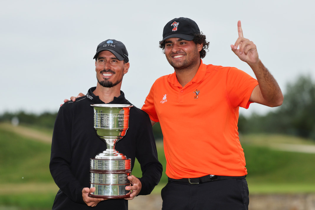 Eugenio Chacarra celebrating with the KLM Open trophy
